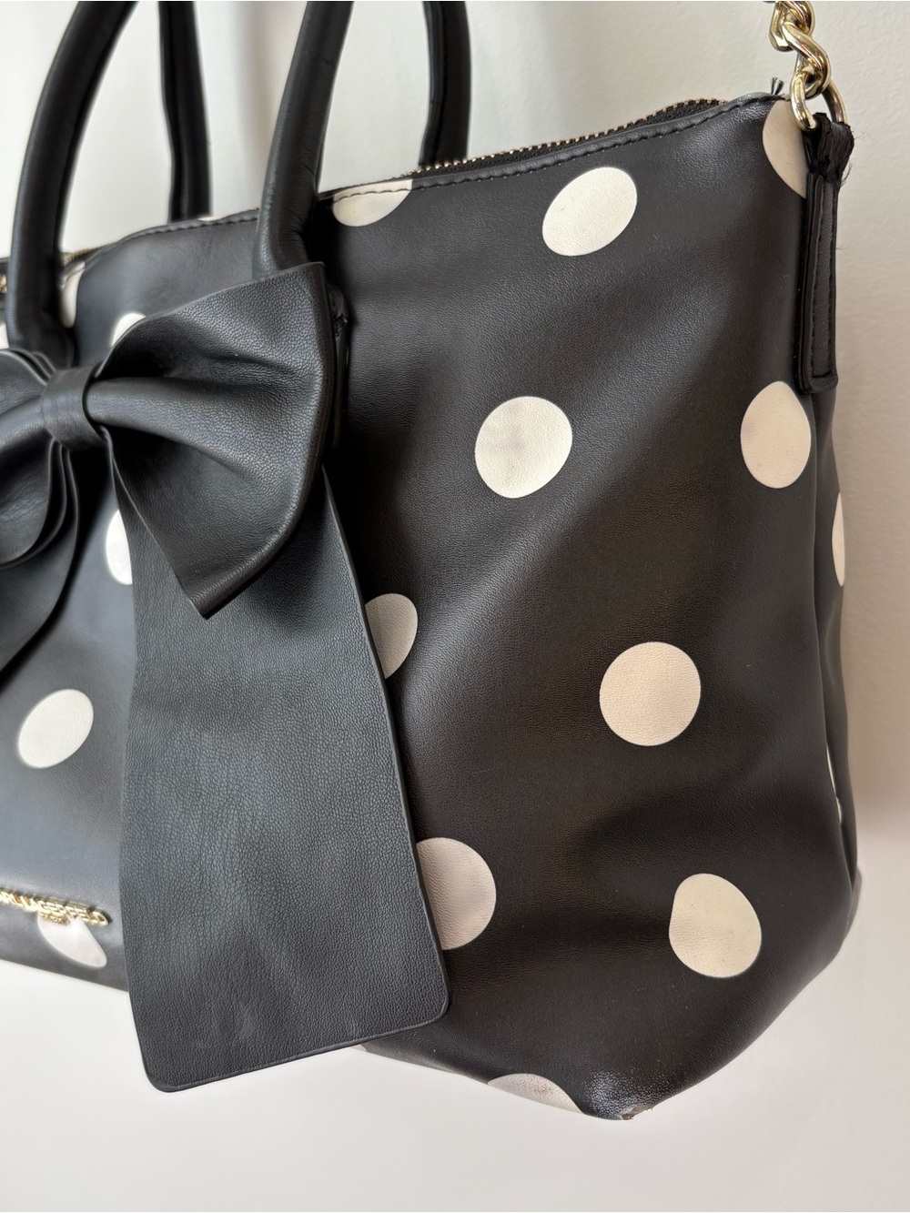 Karl Lagerfeld Purse π€π€ - Picture 4 of 7